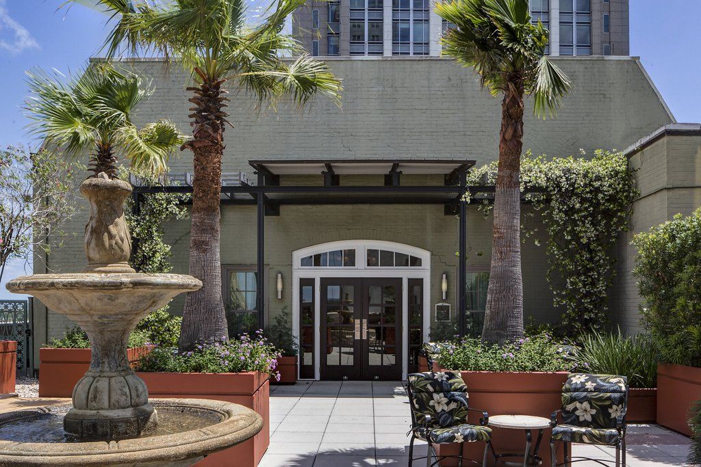 The Battle House Renaissance Mobile Hotel & Spa Exterior photo